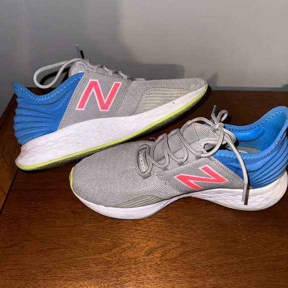 New Balance Fresh Foam ROAV - Picture 2 of 5